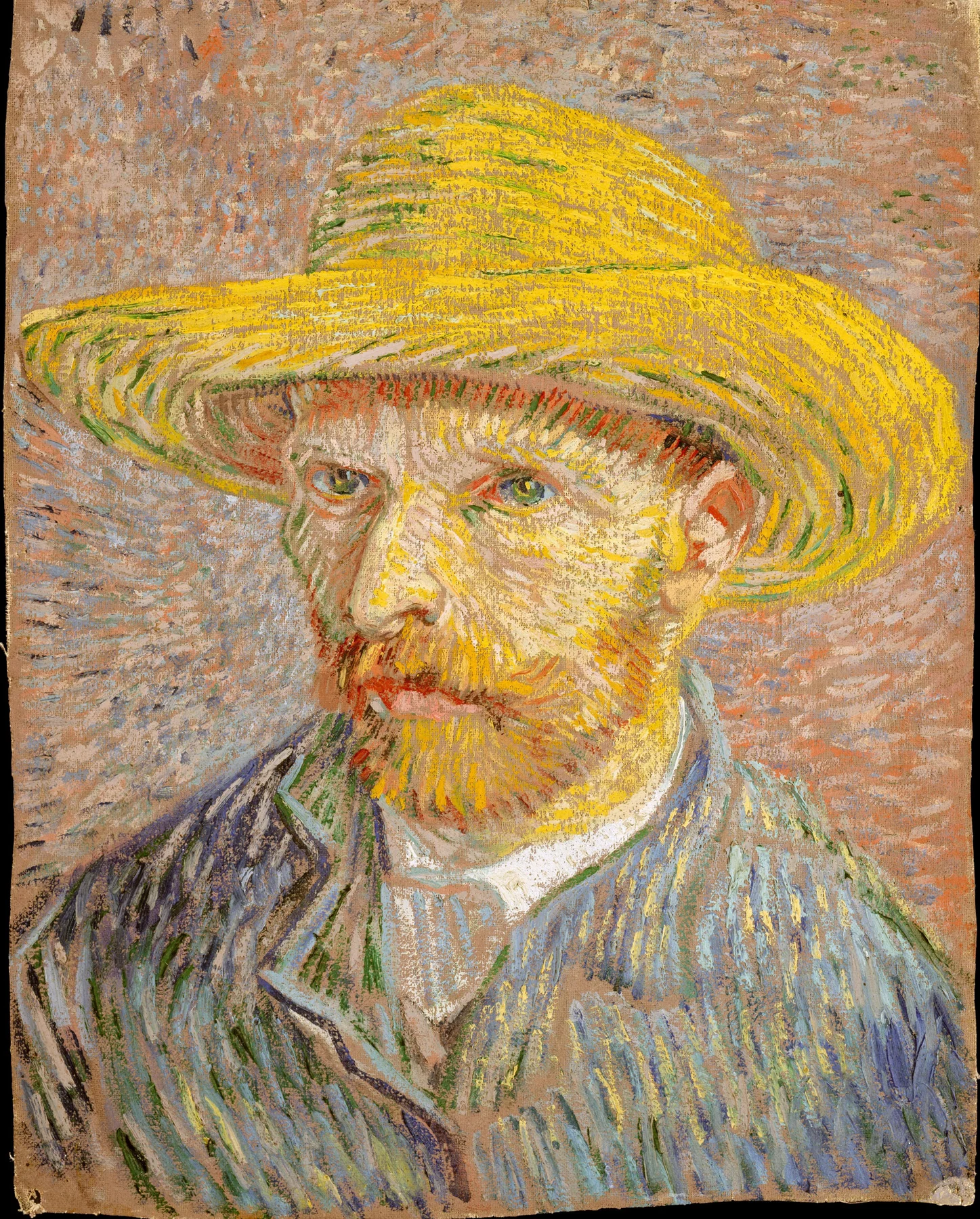 Vincent van Gogh sarı hasır şapkayla izleyiciye bakıyor; kısa sarı, yeşil, kırmızı, mavi ve mor izler yüzü, giysiyi ve arka planı dolaşıyor.